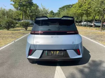 2025 BYD Seagull с пробегом 11 000 км