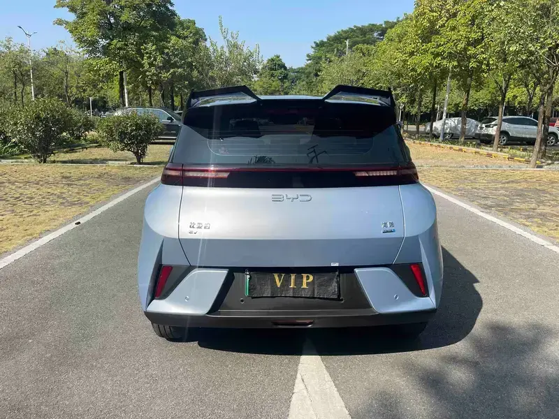 2025 BYD Seagull с пробегом 11 000 км