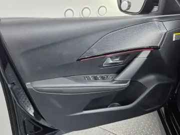 2022 Peugeot 208 с пробегом 98 785 км