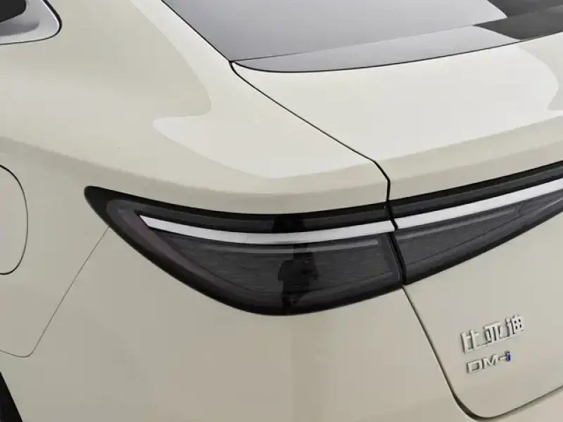 2026 BYD Seal 07 с пробегом 2 100 км