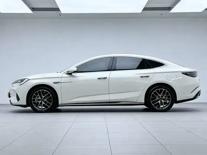 2024 BYD Seal 07 с пробегом 37 800 км
