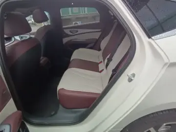 2026 BYD Seal 07 с пробегом 14 400 км