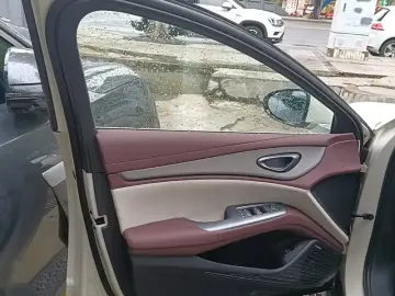 2026 BYD Seal 07 с пробегом 14 400 км