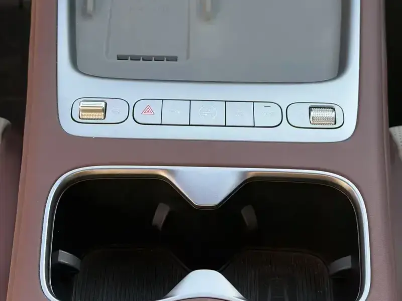 2026 BYD Seal 07 с пробегом 9 800 км