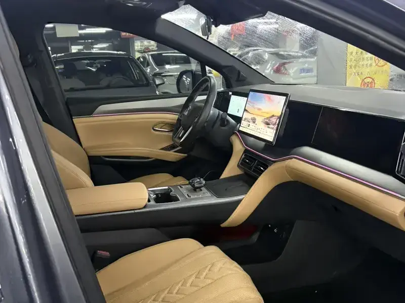 2024 BYD Song L с пробегом 35 000 км