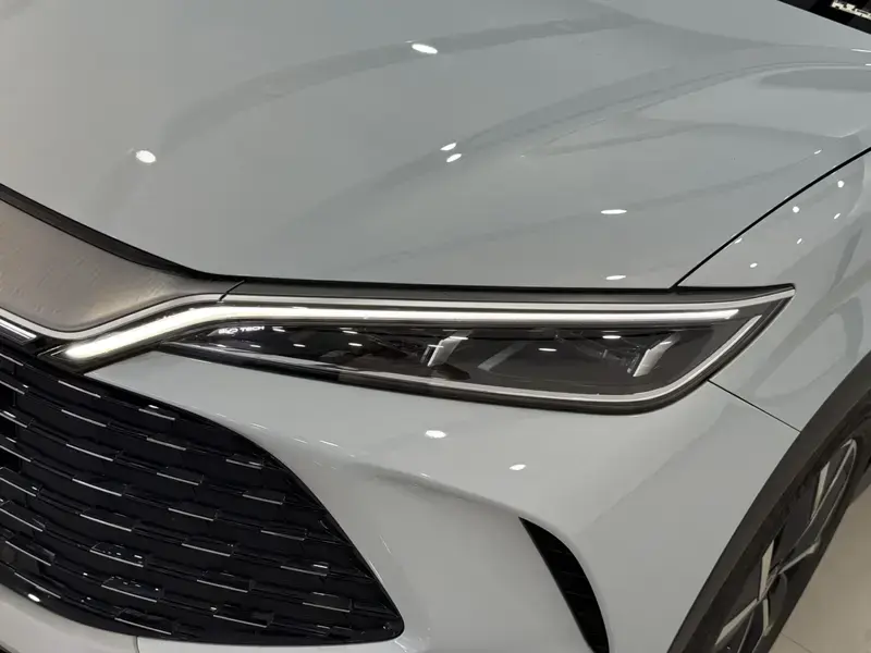 2025 BYD Song L с пробегом 12 000 км