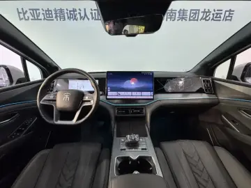 2025 BYD Song L с пробегом 12 000 км