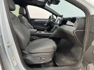 2025 BYD Song L с пробегом 12 000 км