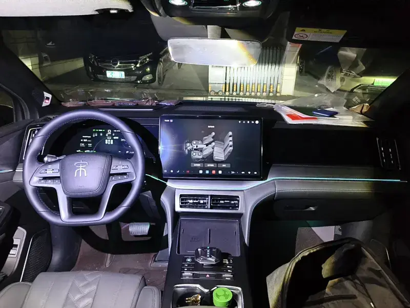 2025 BYD Song L с пробегом 7 000 км