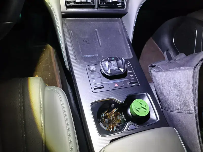 2025 BYD Song L с пробегом 7 000 км