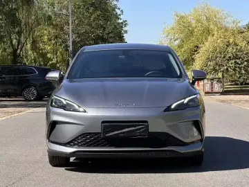 2025 BYD Seal 05 с пробегом 60 000 км