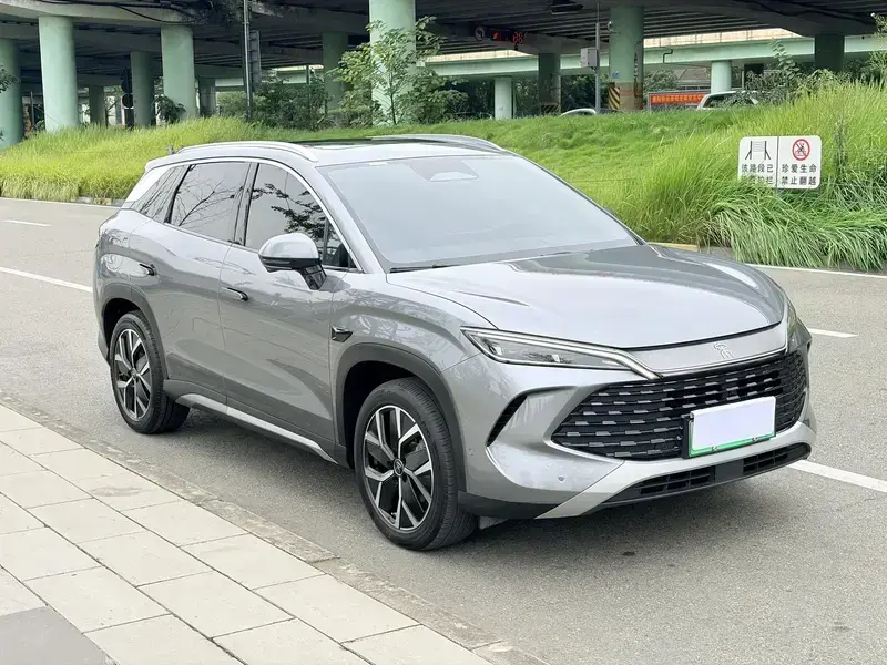 2024 BYD Song L с пробегом 47 000 км