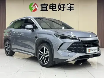 2025 BYD Song L с пробегом 22 000 км
