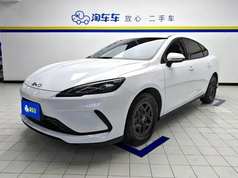 2025 BYD Seal 05 с пробегом 55 000 км
