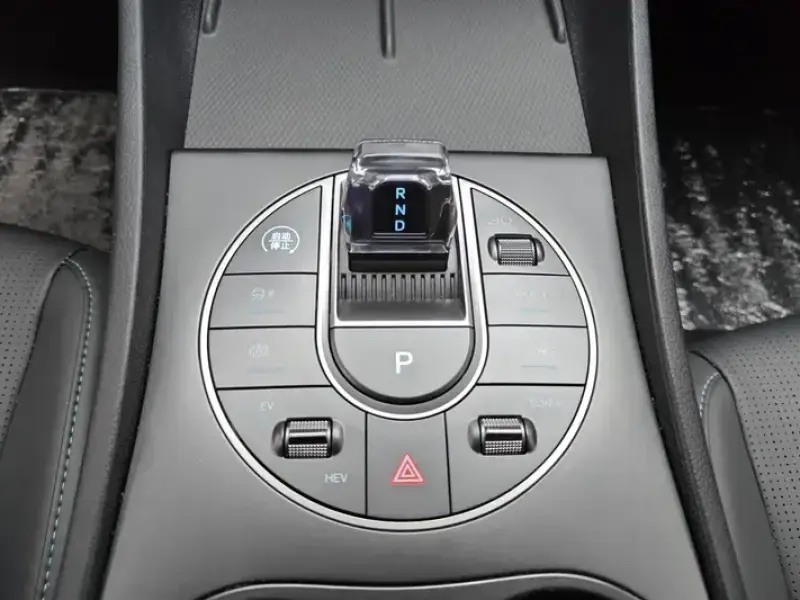 2025 BYD Seal 05 с пробегом 55 000 км