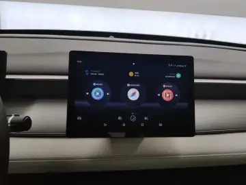 2025 BYD Seal 05 с пробегом 35 000 км