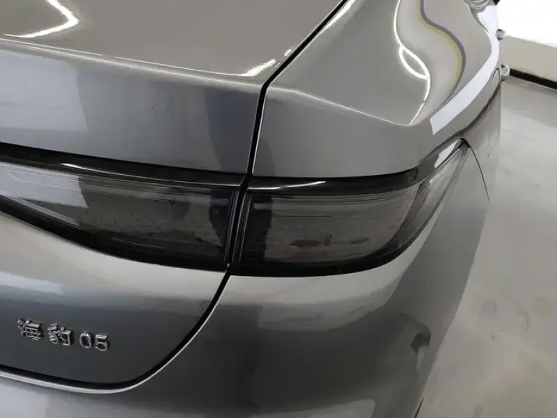 2025 BYD Seal 05 с пробегом 35 000 км