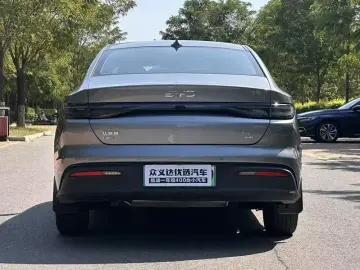 2025 BYD Seal 05 с пробегом 16 000 км