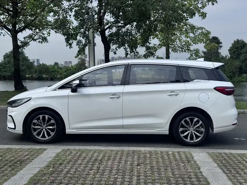 2021 BYD Song Max с пробегом 87 000 км