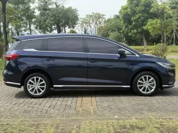 2021 BYD Song Max с пробегом 38 000 км