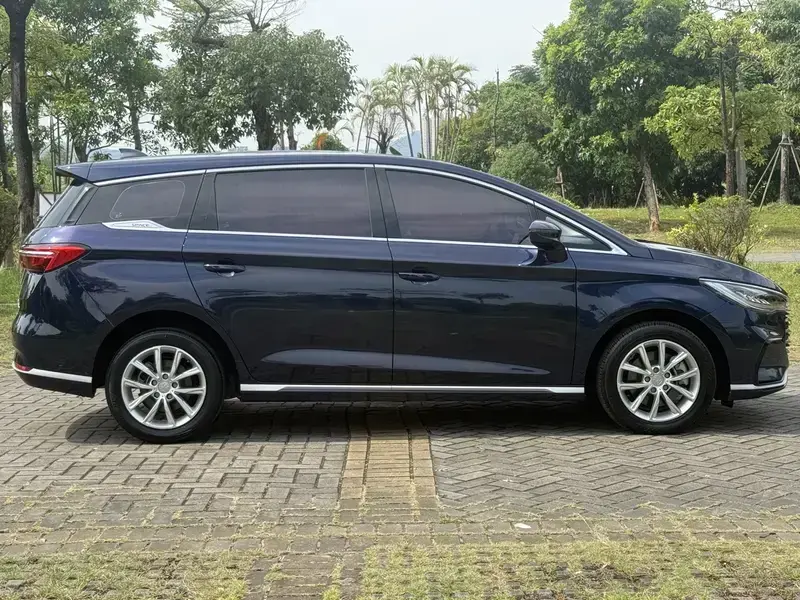 2021 BYD Song Max с пробегом 38 000 км