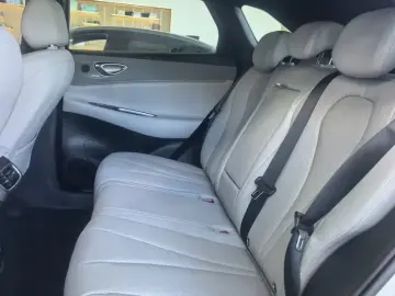 2025 BYD Sea Lion 06 с пробегом 4 700 км