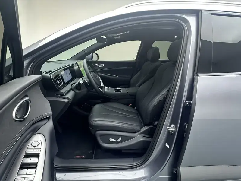 2025 BYD Sea Lion 06 с пробегом 8 100 км