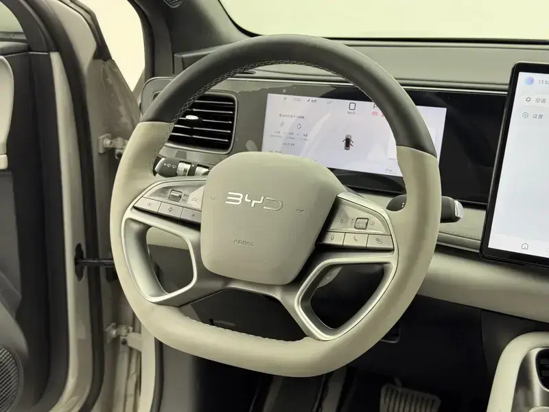 2025 BYD Sea Lion 06 с пробегом 29 900 км