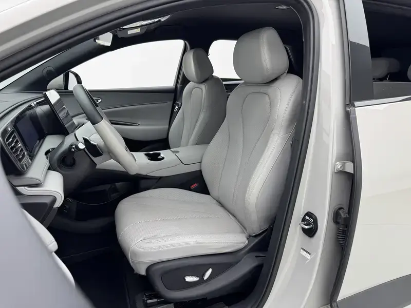 2025 BYD Sea Lion 06 с пробегом 29 900 км