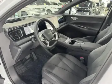 2025 BYD Sea Lion 06 с пробегом 8 000 км