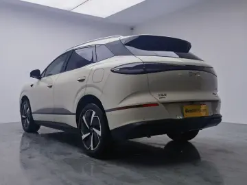 2025 BYD Sea Lion 06 с пробегом 11 000 км