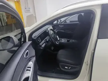 2025 BYD Sea Lion 06 с пробегом 11 000 км