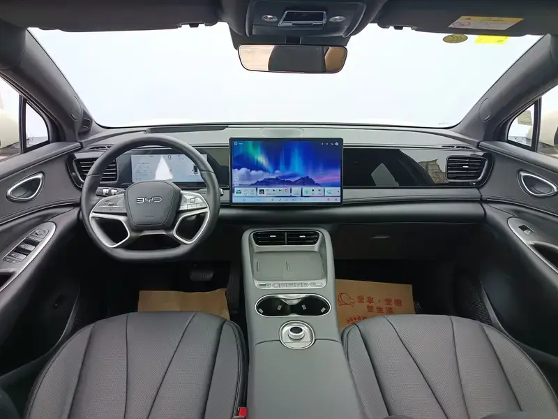 2025 BYD Sea Lion 06 с пробегом 6 800 км
