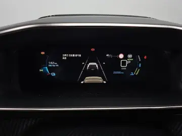 2022 Peugeot 2008 с пробегом 25 095 км