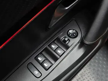 2021 Peugeot 2008 с пробегом 46 350 км