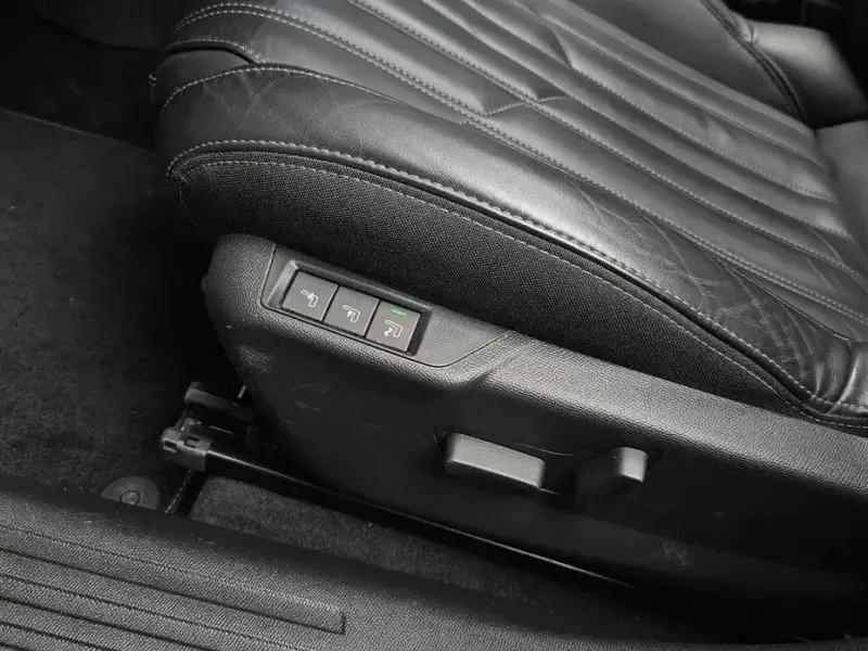 2020 Peugeot 2008 с пробегом 27 182 км