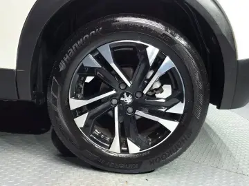 2021 Peugeot 2008 с пробегом 102 739 км