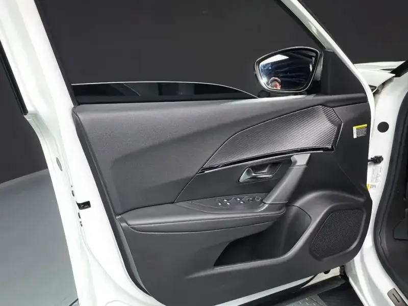 2021 Peugeot 2008 с пробегом 102 739 км
