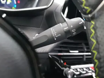 2023 Peugeot 2008 с пробегом 29 389 км