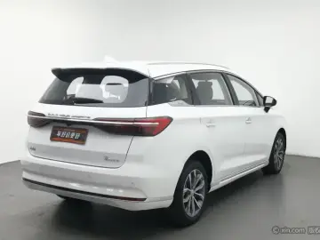 2021 BYD Song Max с пробегом 77 200 км