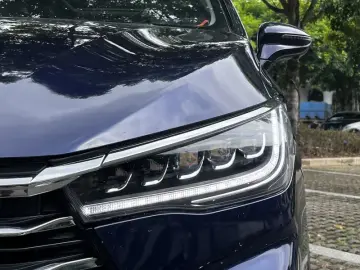 2021 BYD Song Max с пробегом 80 000 км