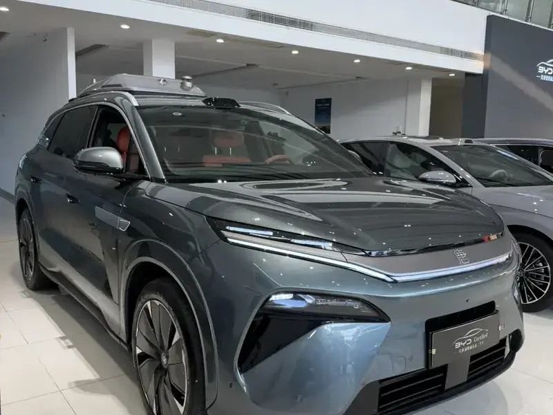 2025 BYD Tang L с пробегом 21 500 км