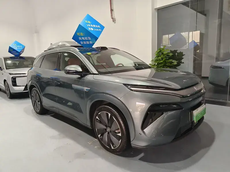 2025 BYD Tang L с пробегом 6 500 км