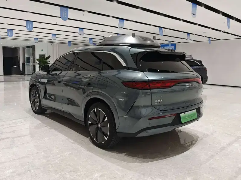 2025 BYD Tang L с пробегом 11 900 км