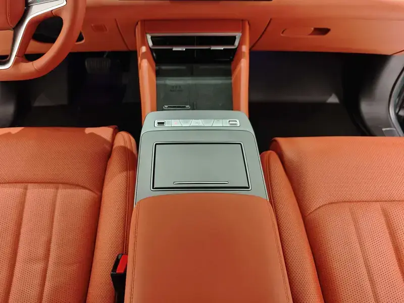 2025 BYD Tang L с пробегом 11 900 км