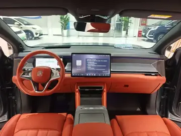 2025 BYD Tang L с пробегом 11 900 км