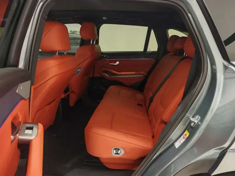 2025 BYD Tang L с пробегом 11 900 км