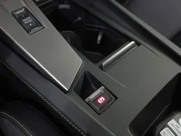 2025 Peugeot 308 с пробегом 4 468 км