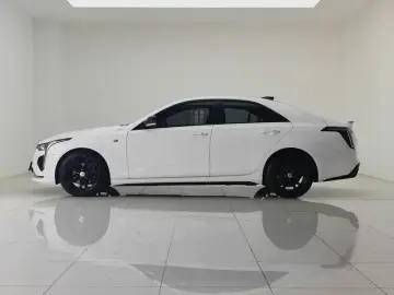 2022 Cadillac CT4 с пробегом 73 000 км