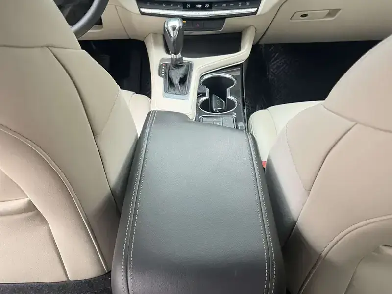 2021 Cadillac CT4 с пробегом 52 000 км